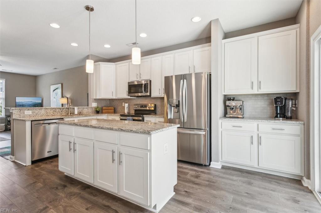 903 Prosperity CT