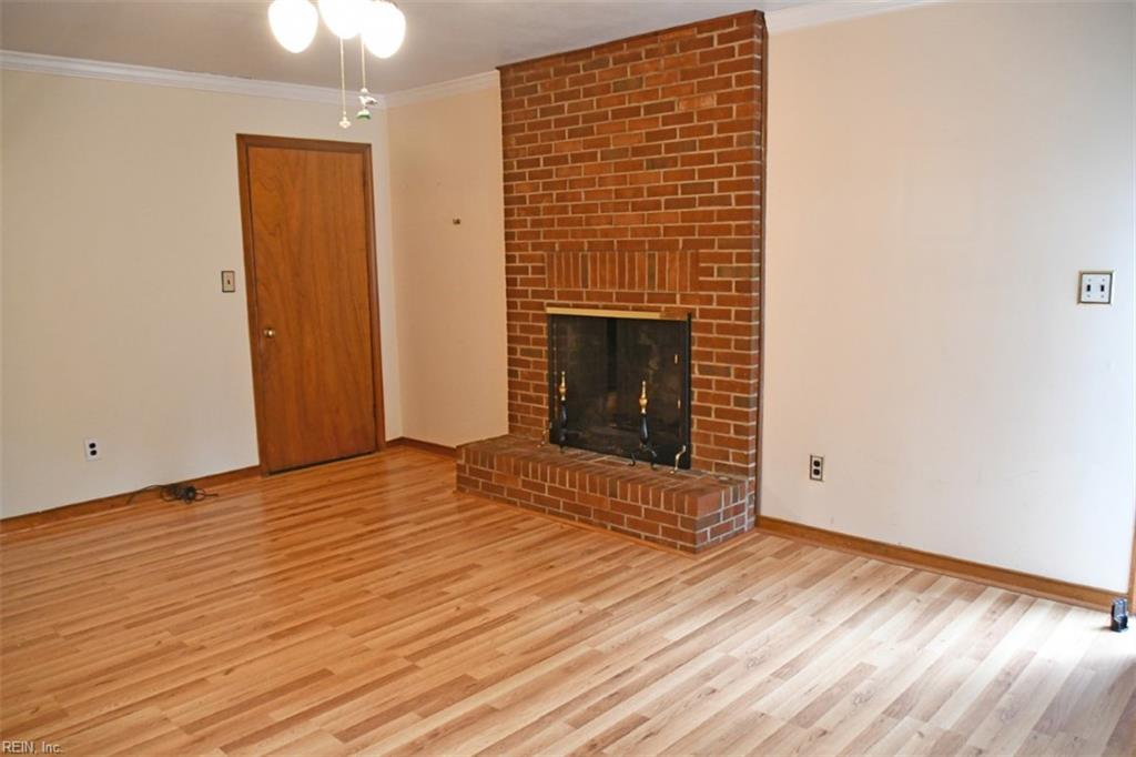 109 Brookhaven DR