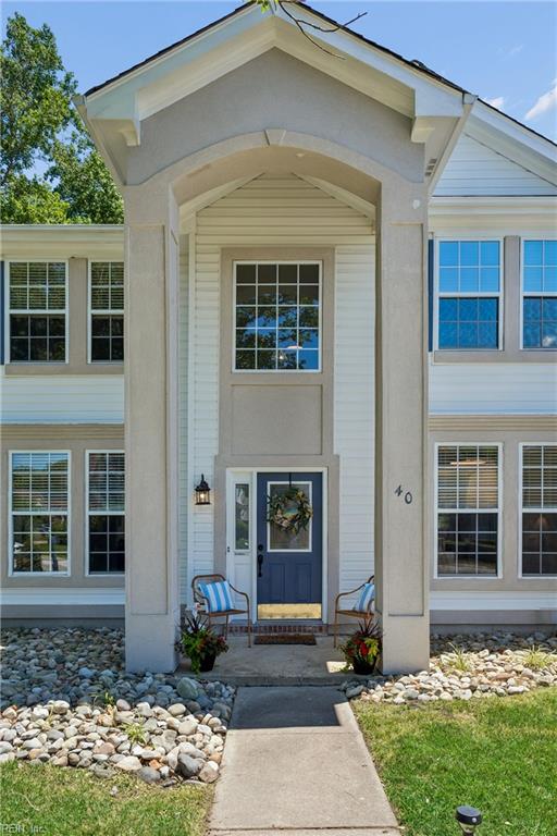 40 Sherry Dell DR