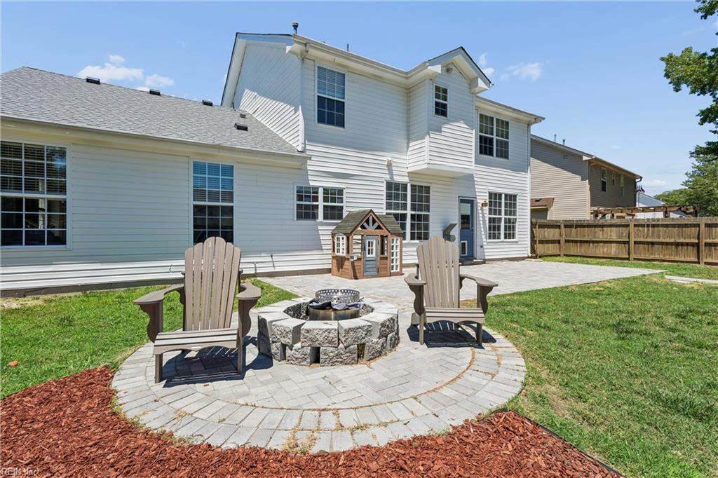 40 Sherry Dell DR