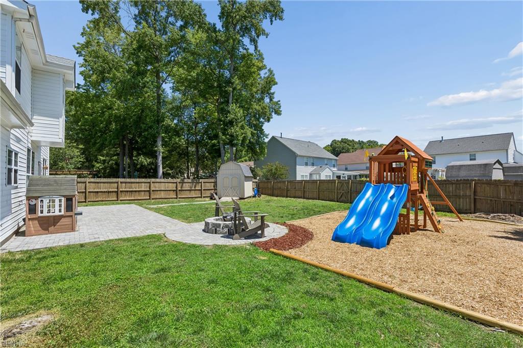 40 Sherry Dell DR