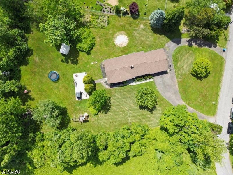 21 Wayside Ln