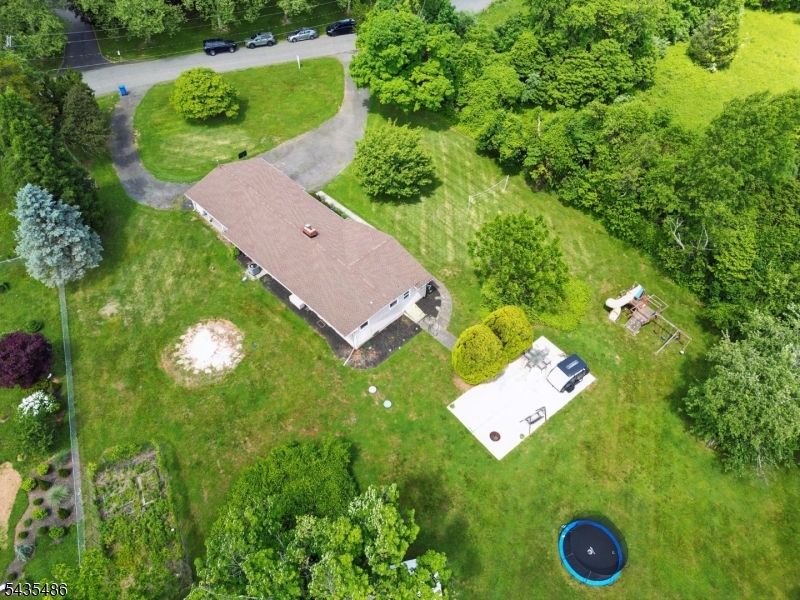 21 Wayside Ln