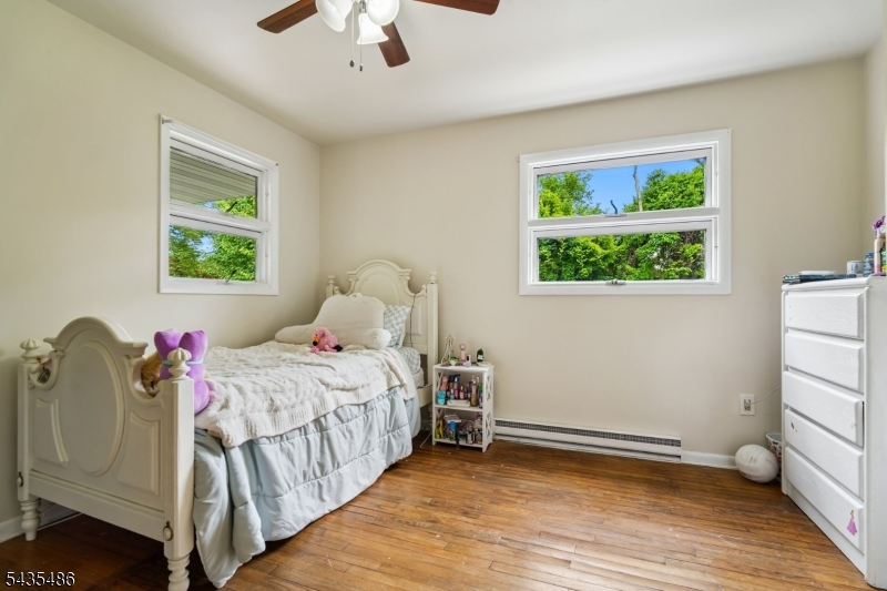 21 Wayside Ln