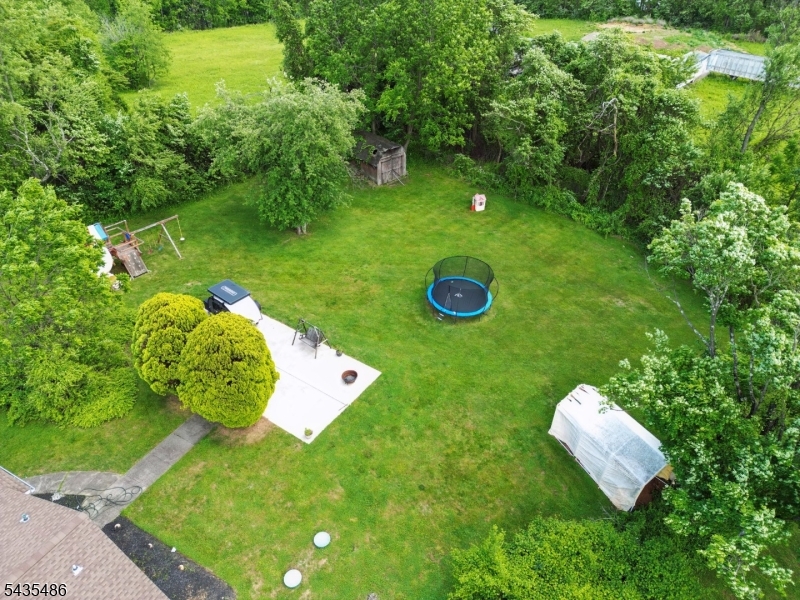 21 Wayside Ln