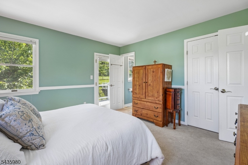 16 Old Mountain Rd