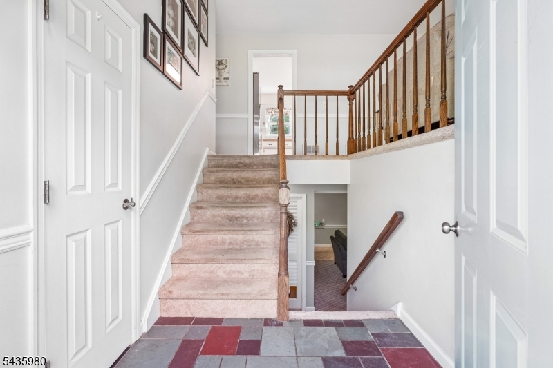 16 Old Mountain Rd