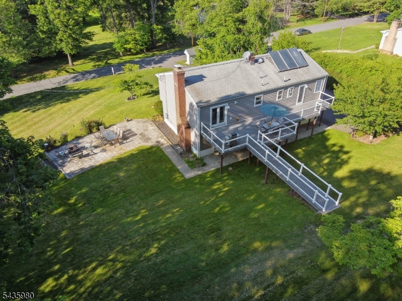 16 Old Mountain Rd
