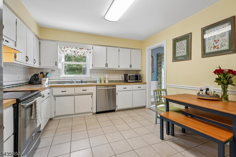 16 Old Mountain Rd