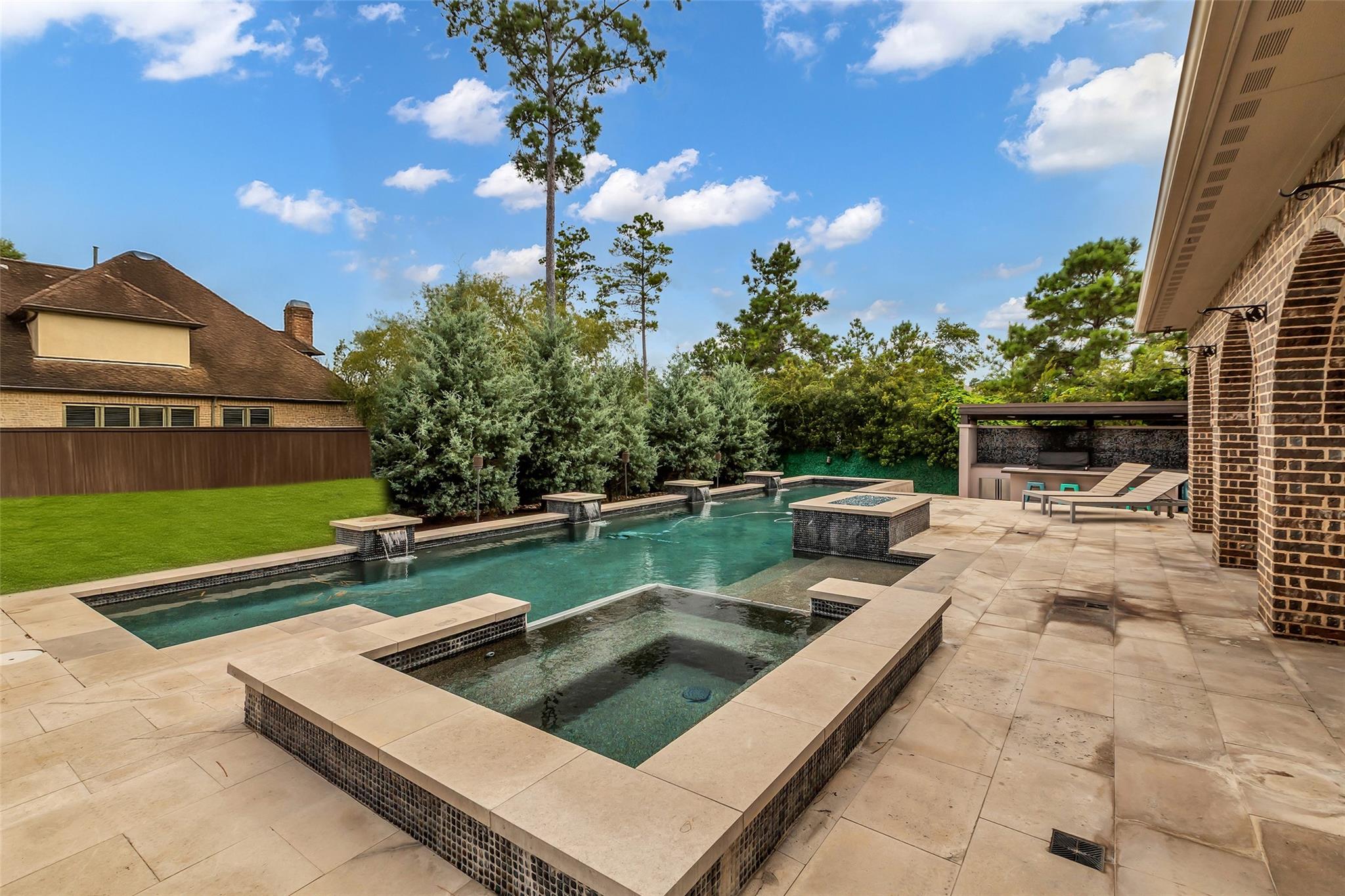 98 E Cove View Trail