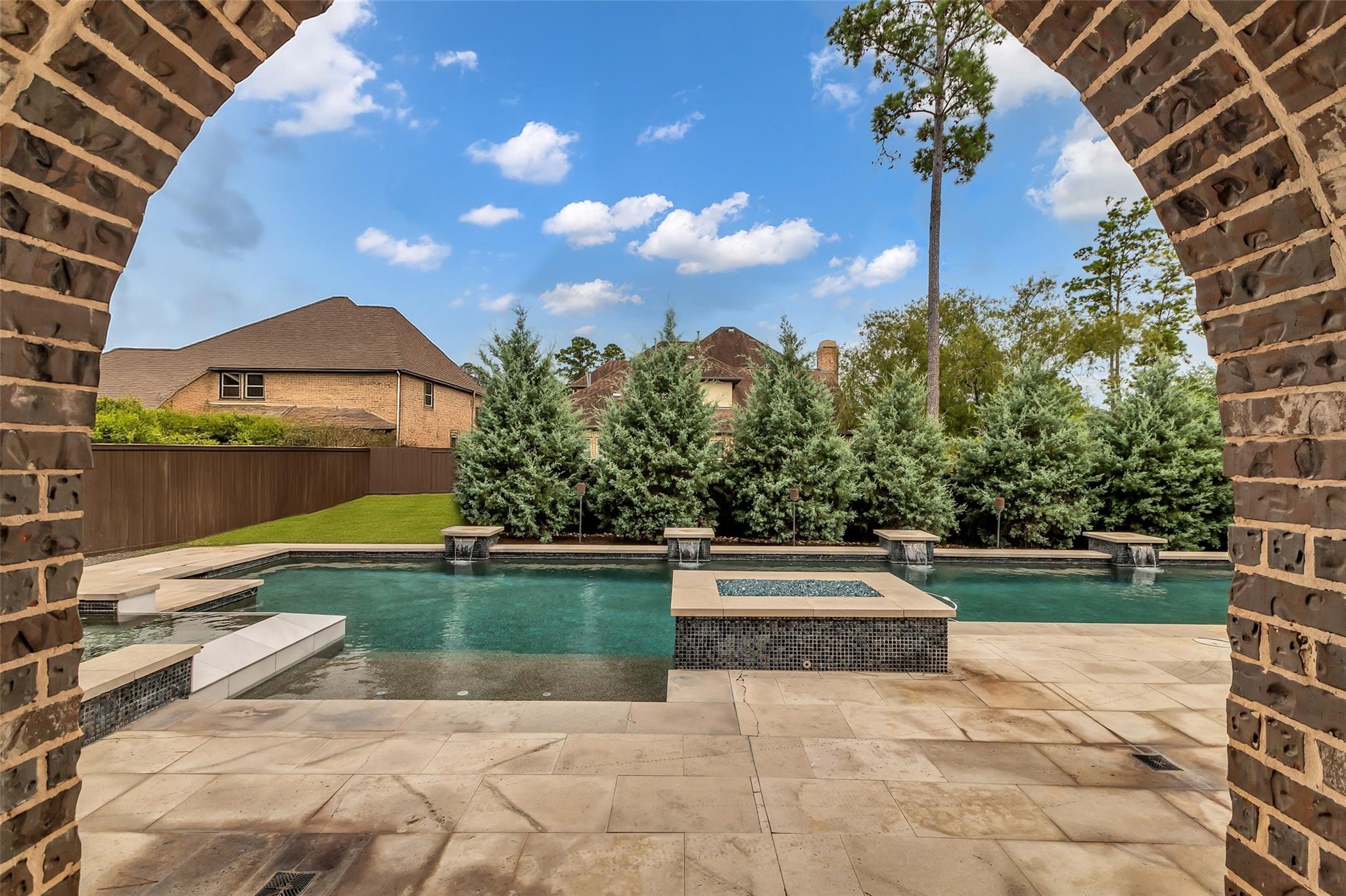 98 E Cove View Trail
