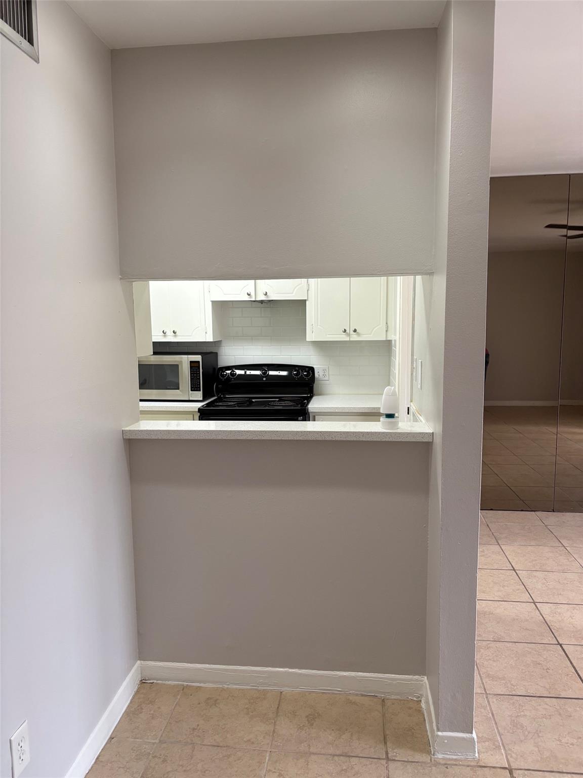 2824 Briarhurst Drive # 9