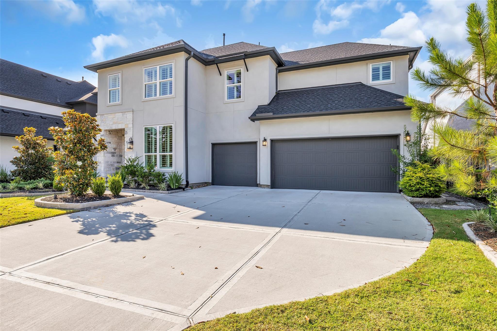 4708 Lorelai Lane