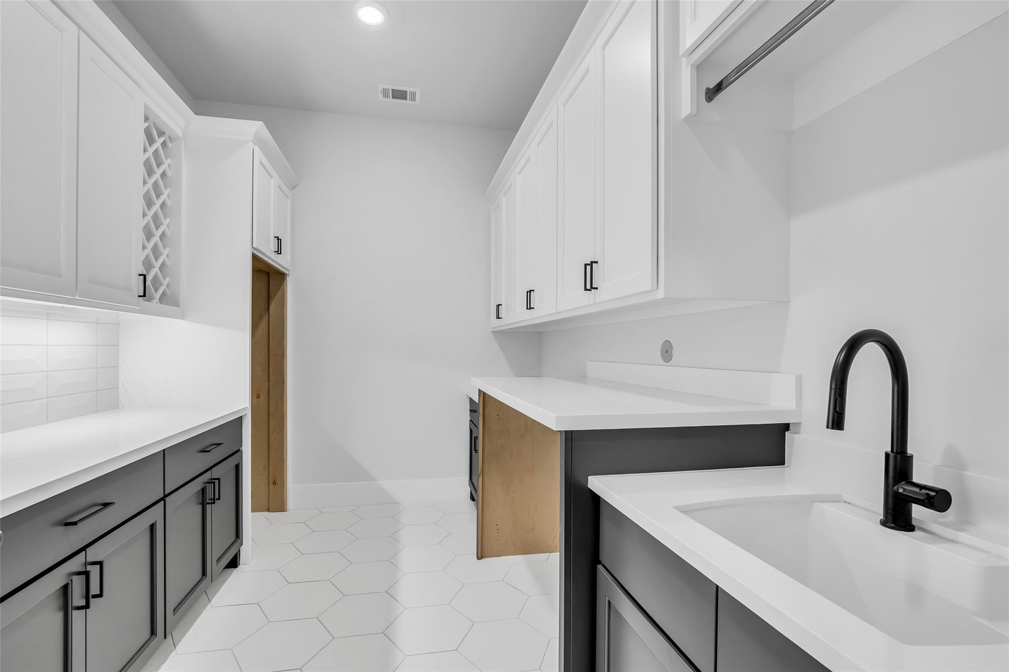 4708 Lorelai Lane