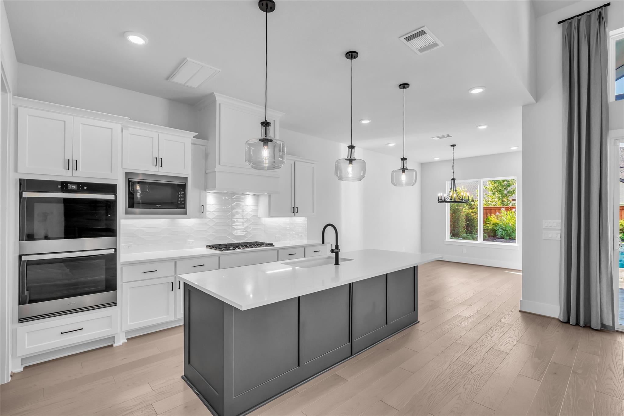 4708 Lorelai Lane