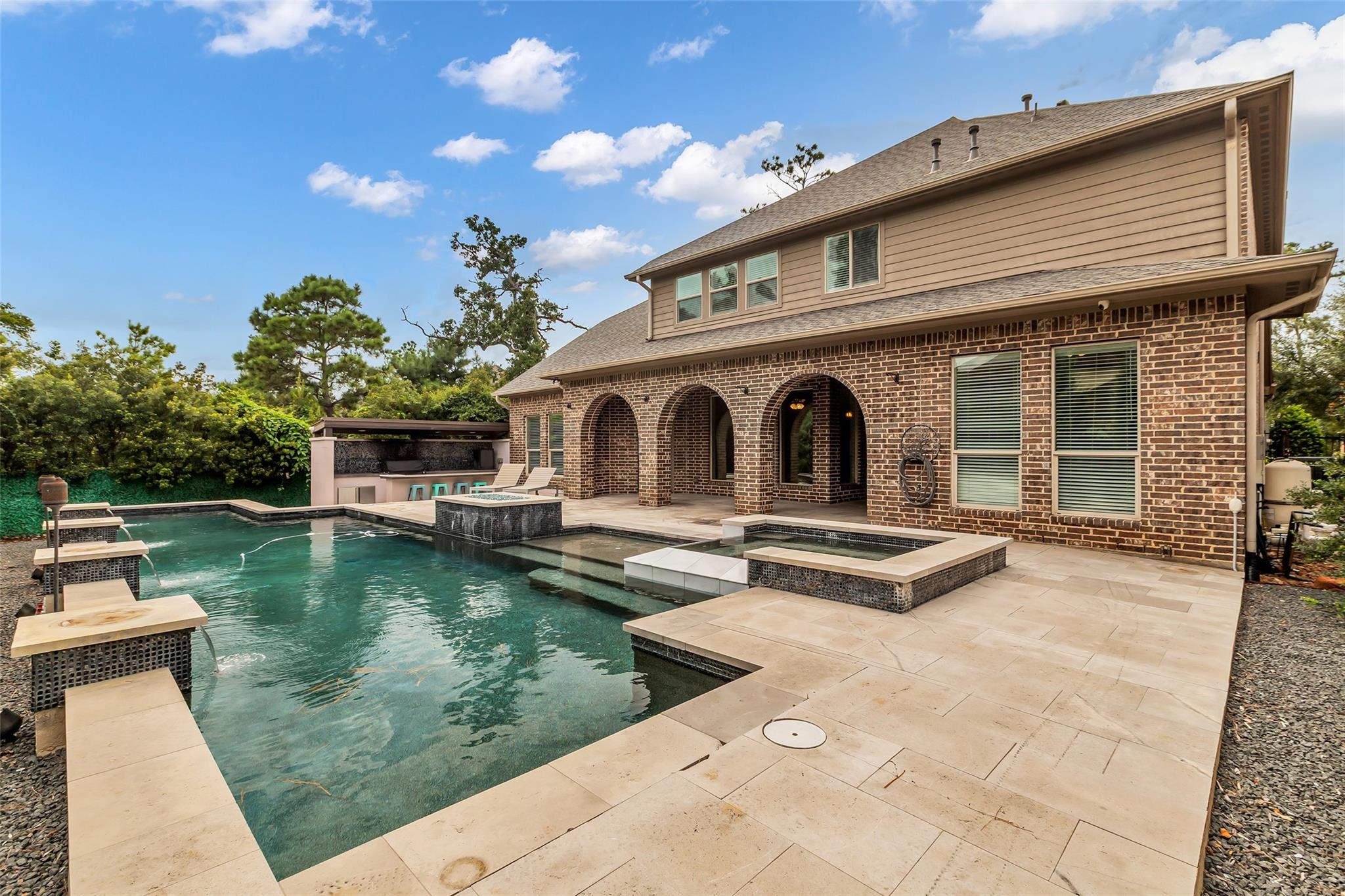 98 E Cove View Trail