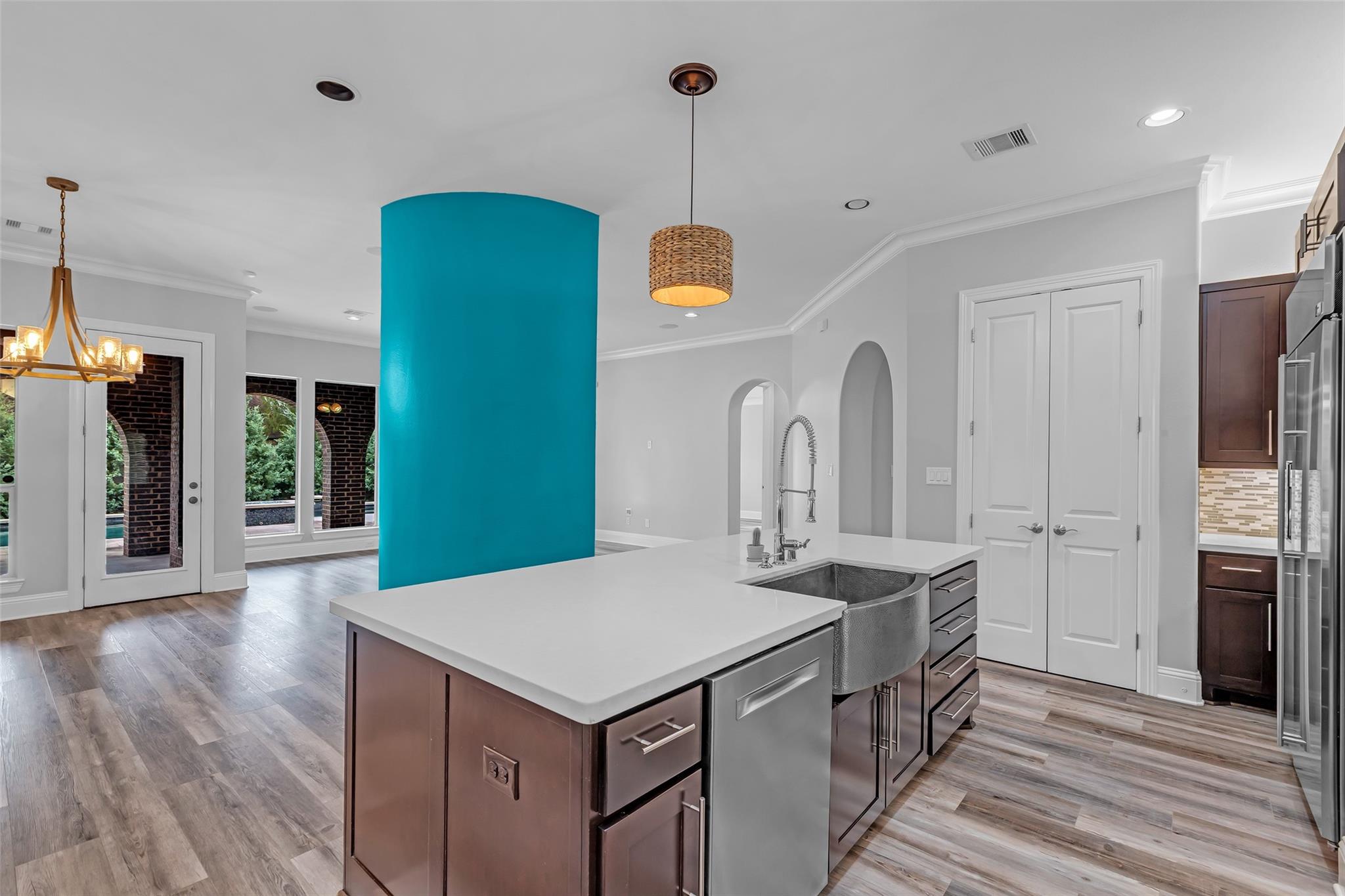 98 E Cove View Trail