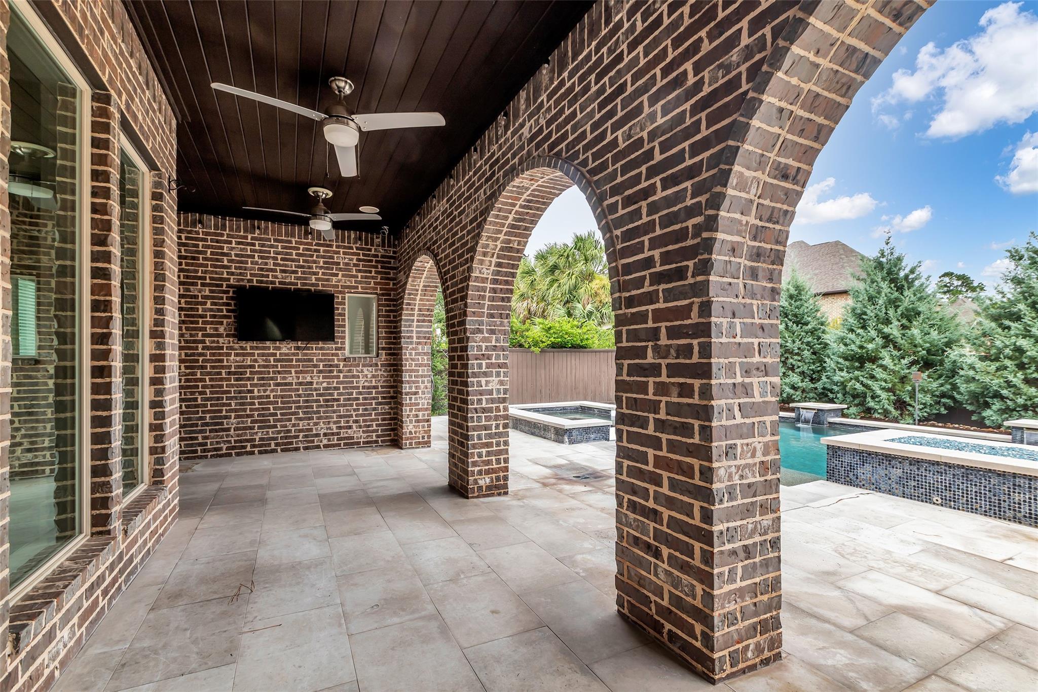 98 E Cove View Trail