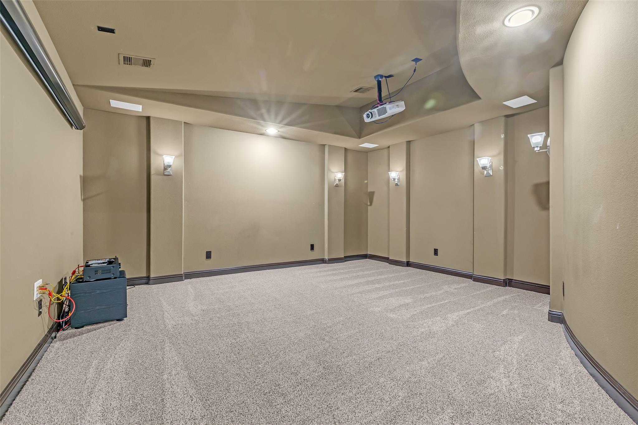 98 E Cove View Trail