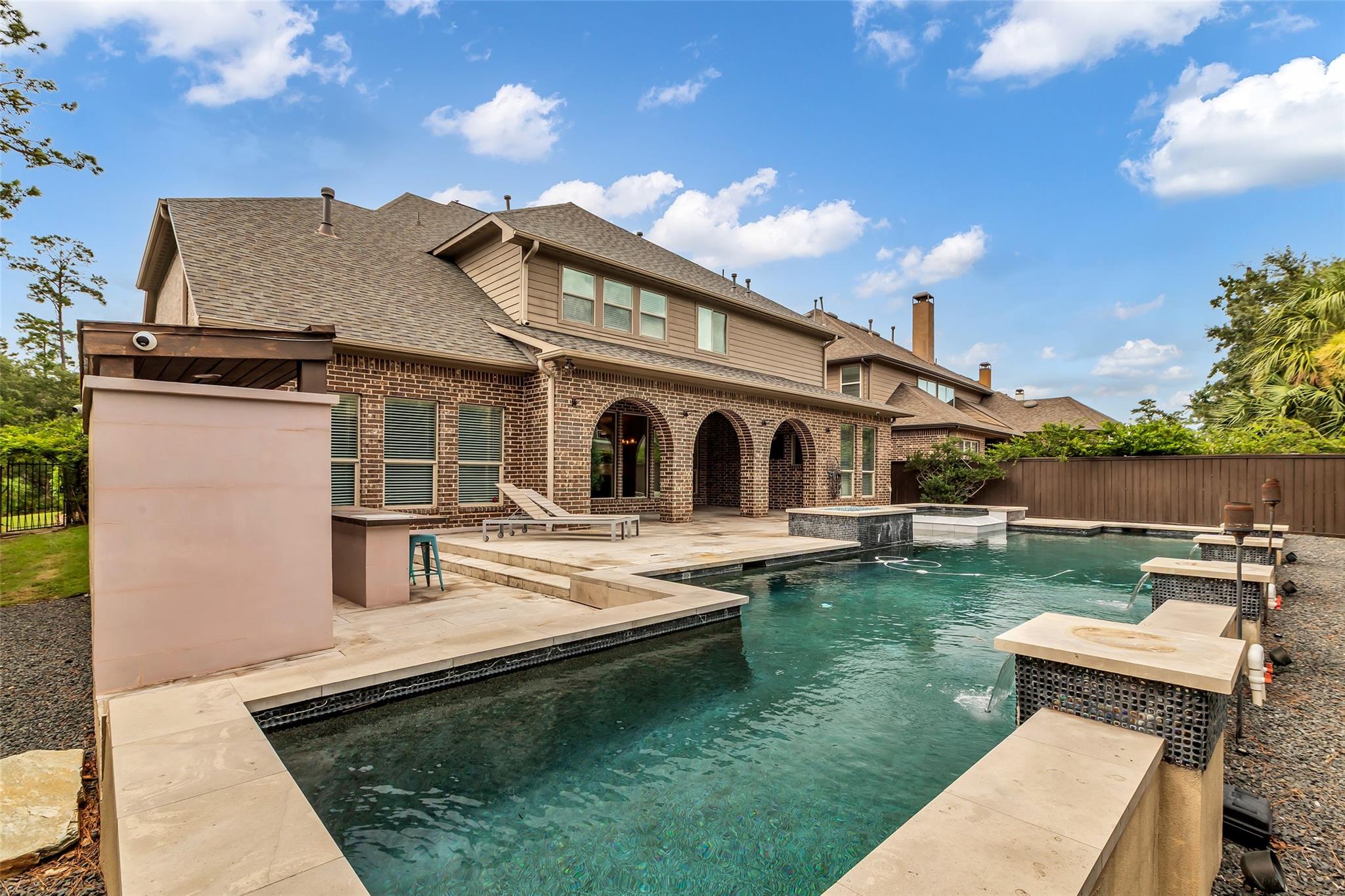 98 E Cove View Trail