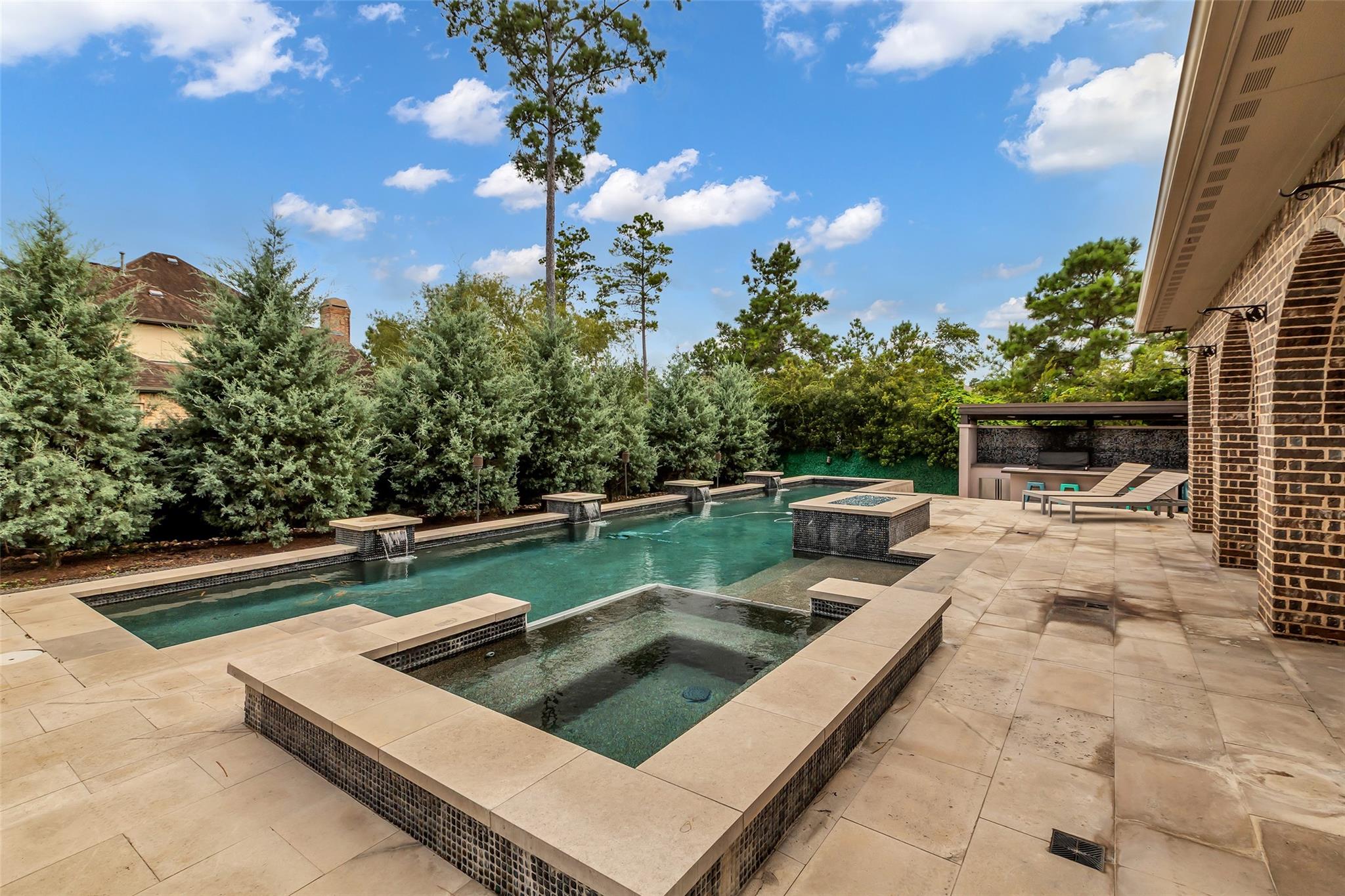 98 E Cove View Trail