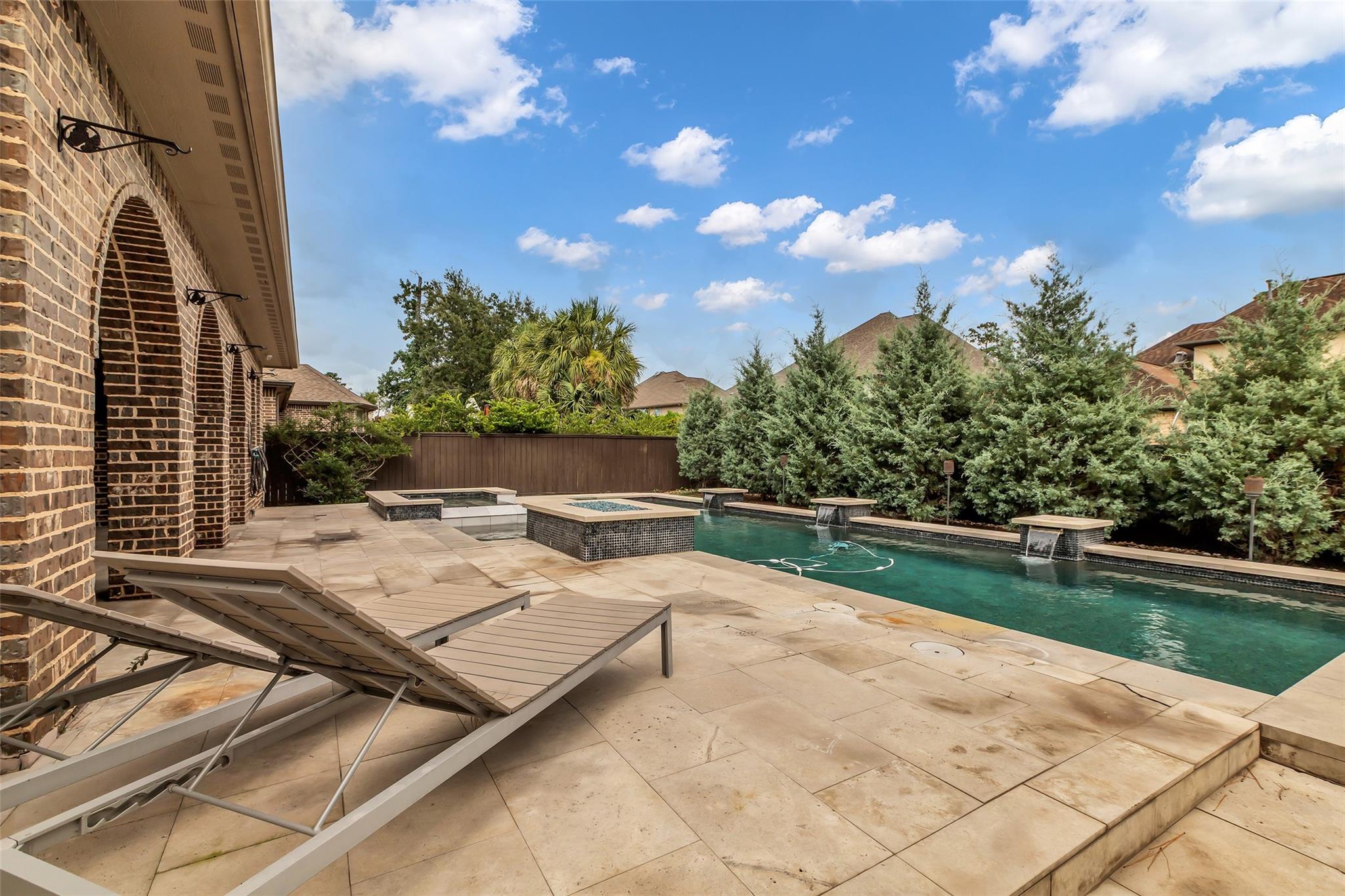 98 E Cove View Trail