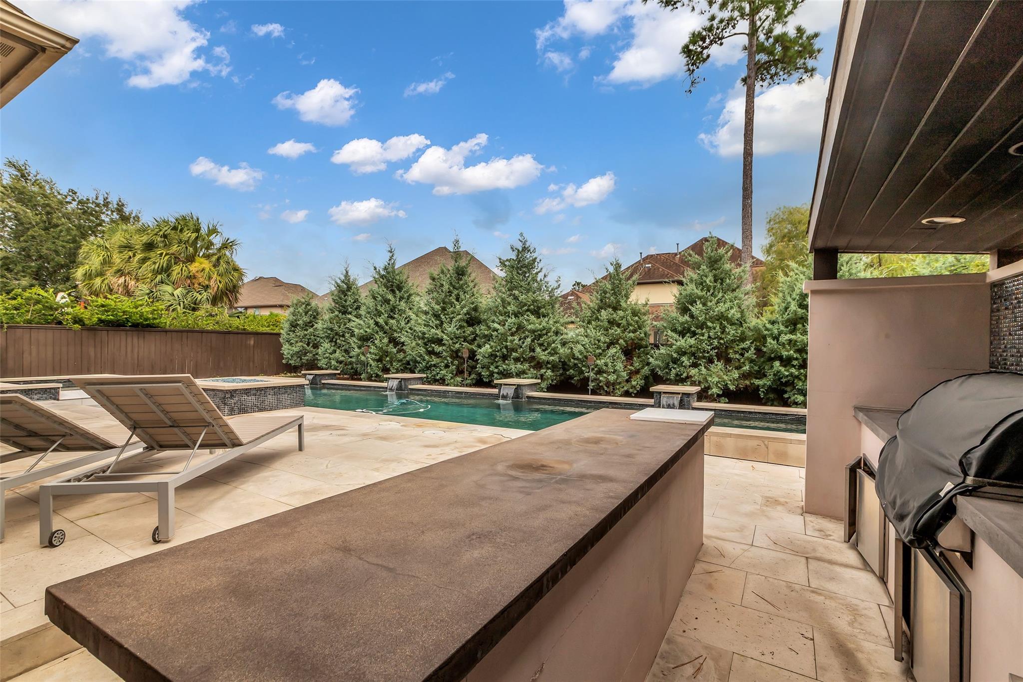 98 E Cove View Trail