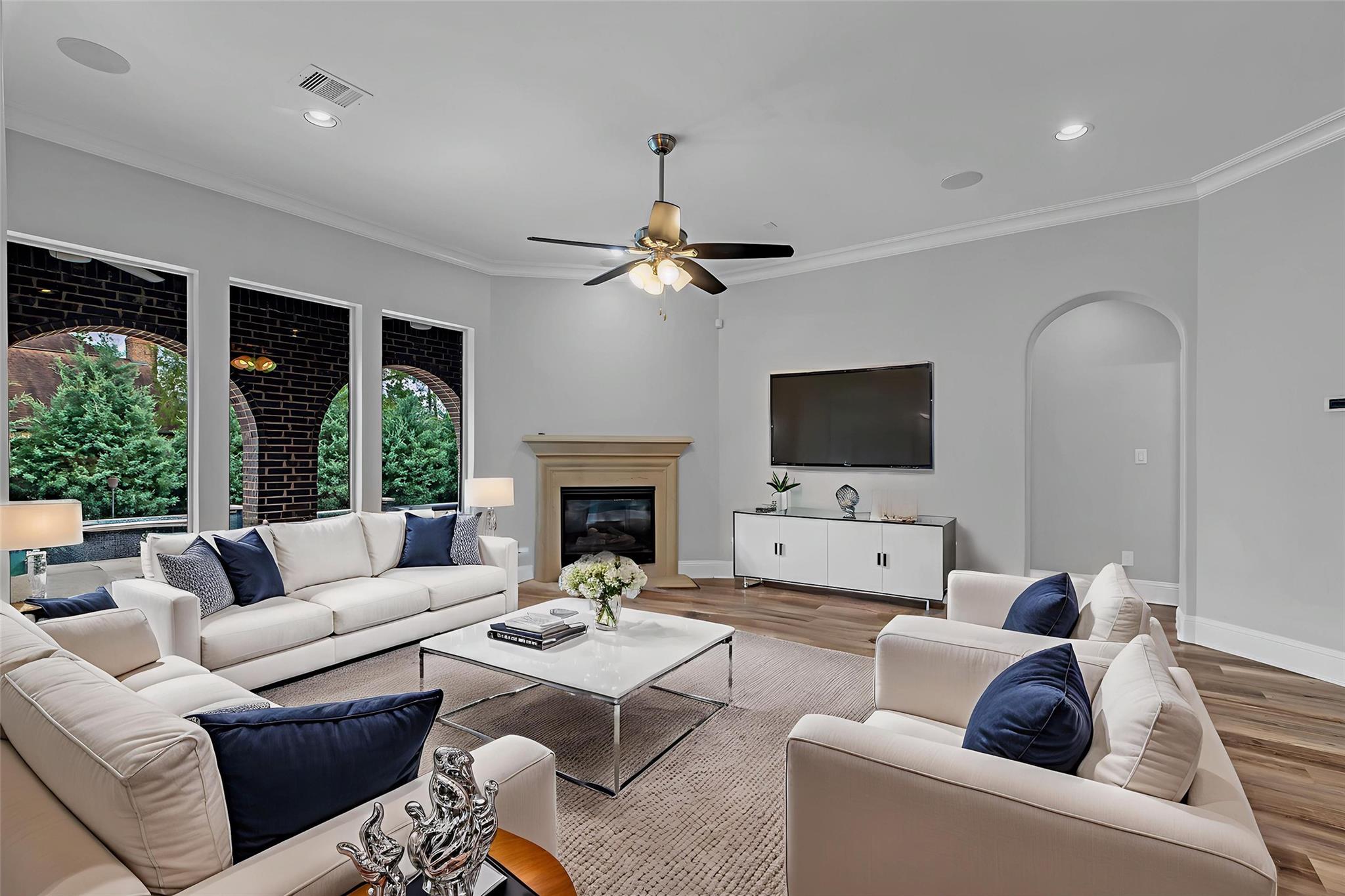 98 E Cove View Trail