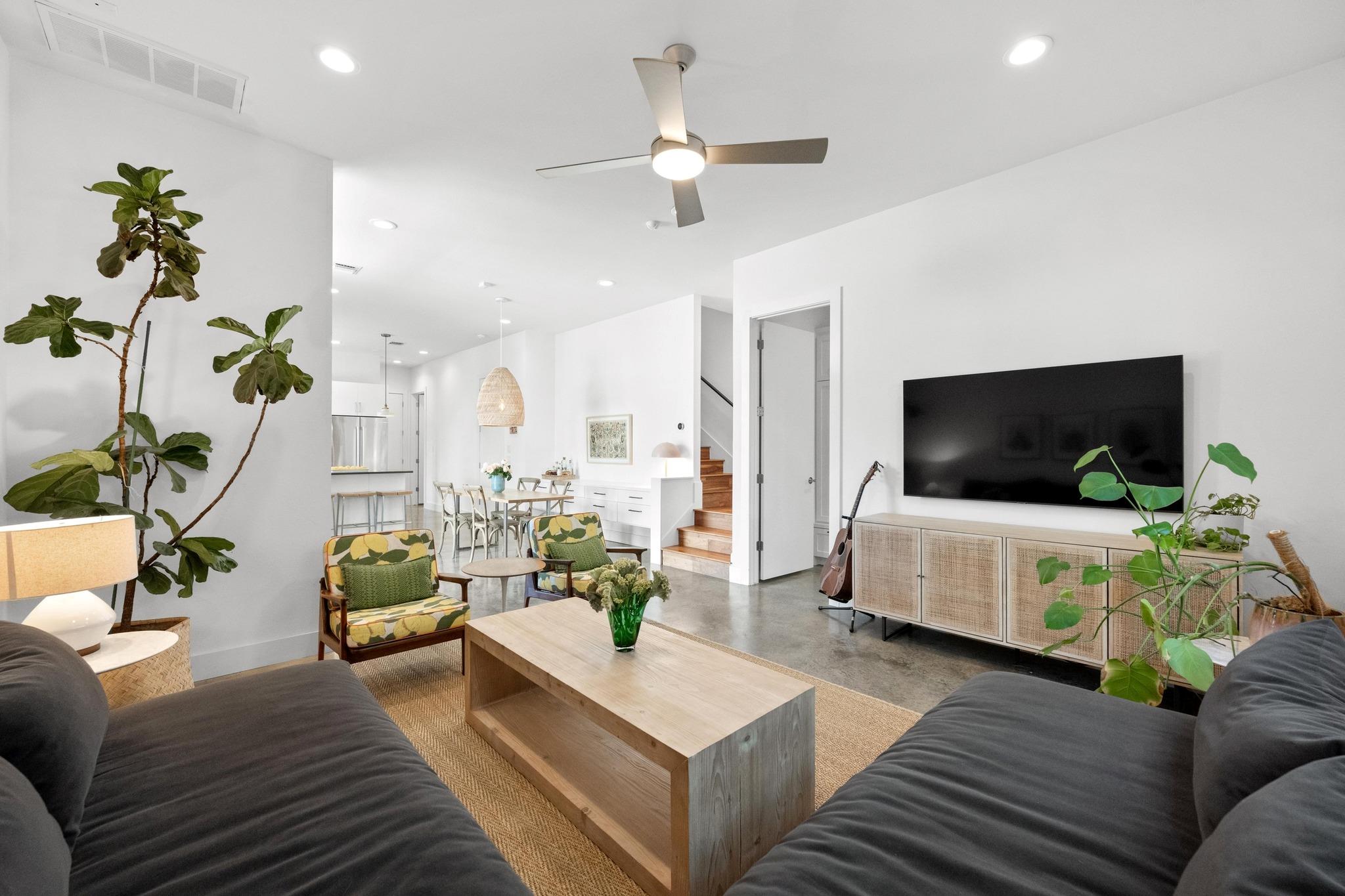 2010 Goodrich Ave # 2B