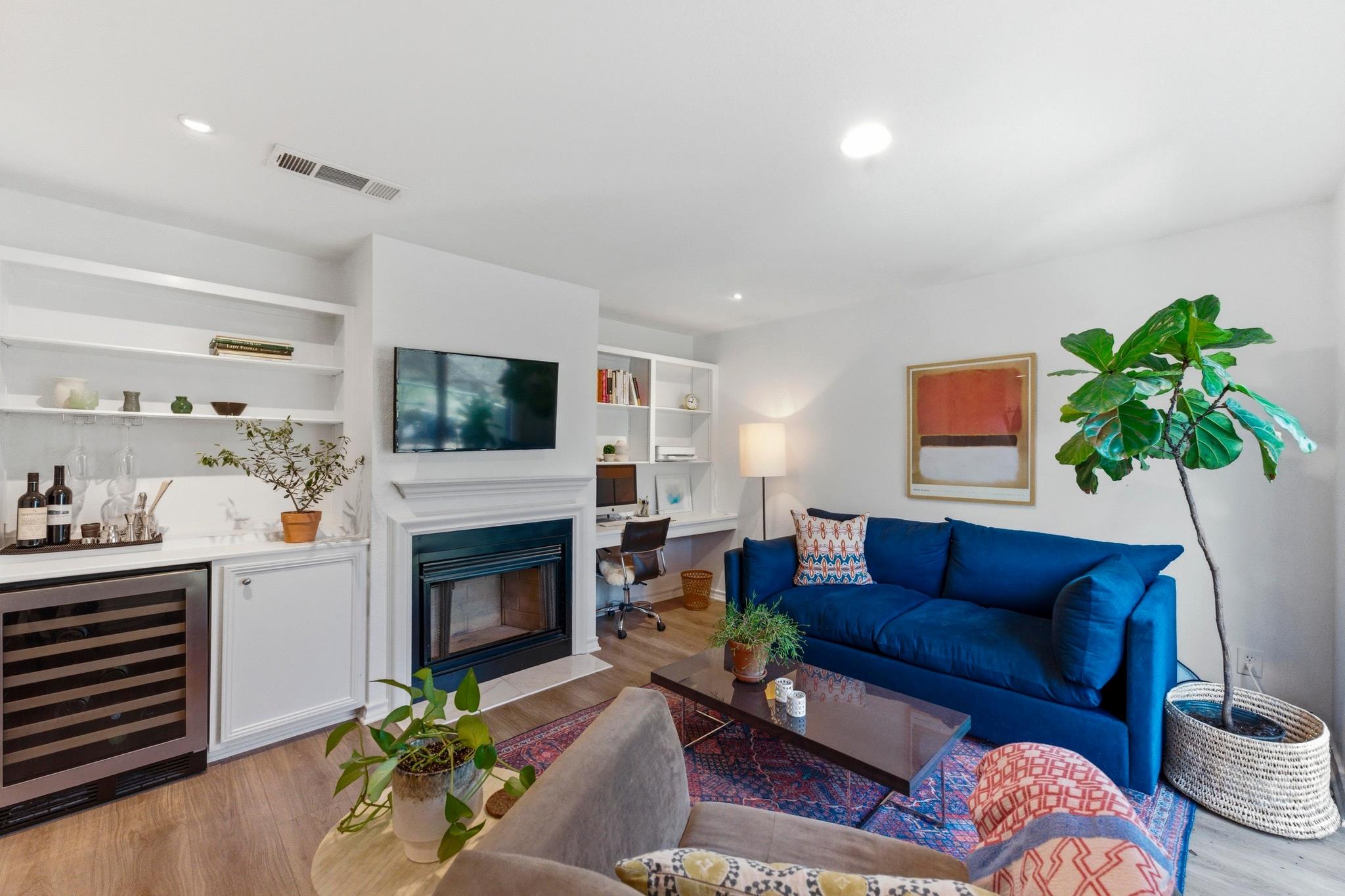 2605 Enfield RD # 218