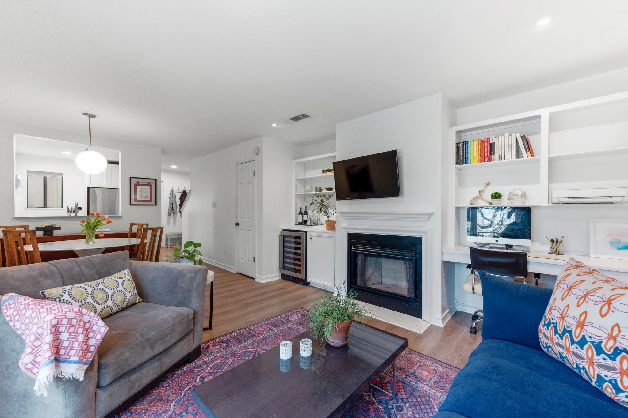 2605 Enfield RD # 218