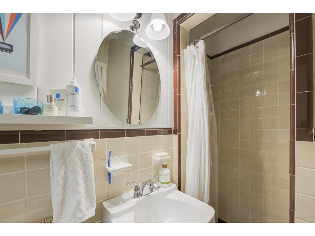 1426 Briarcliff BLVD