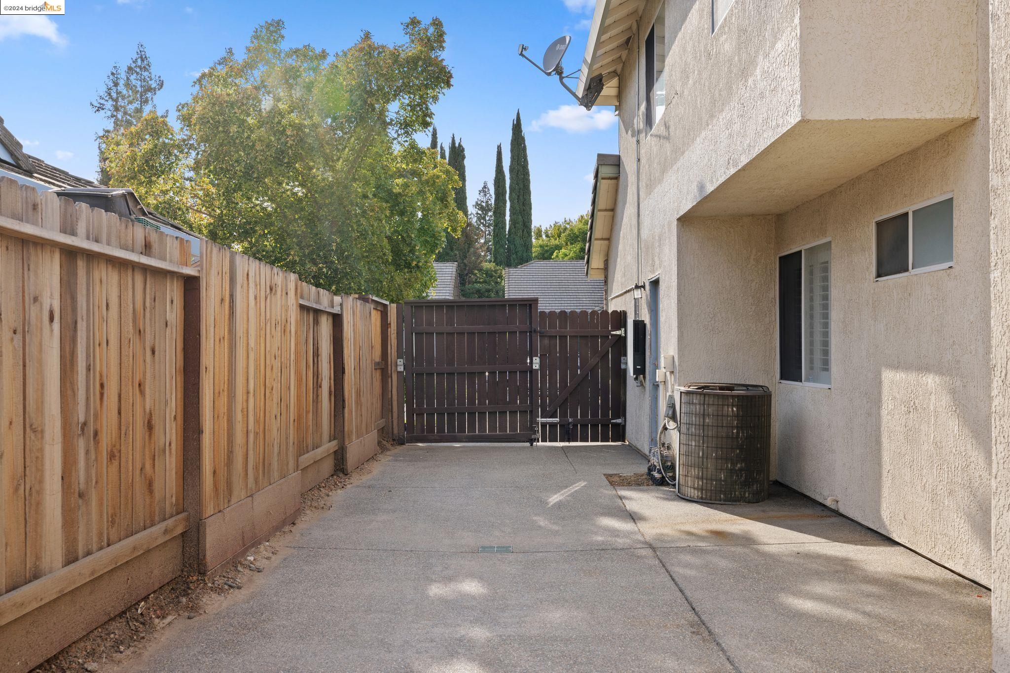 8305 Story Ridge Way