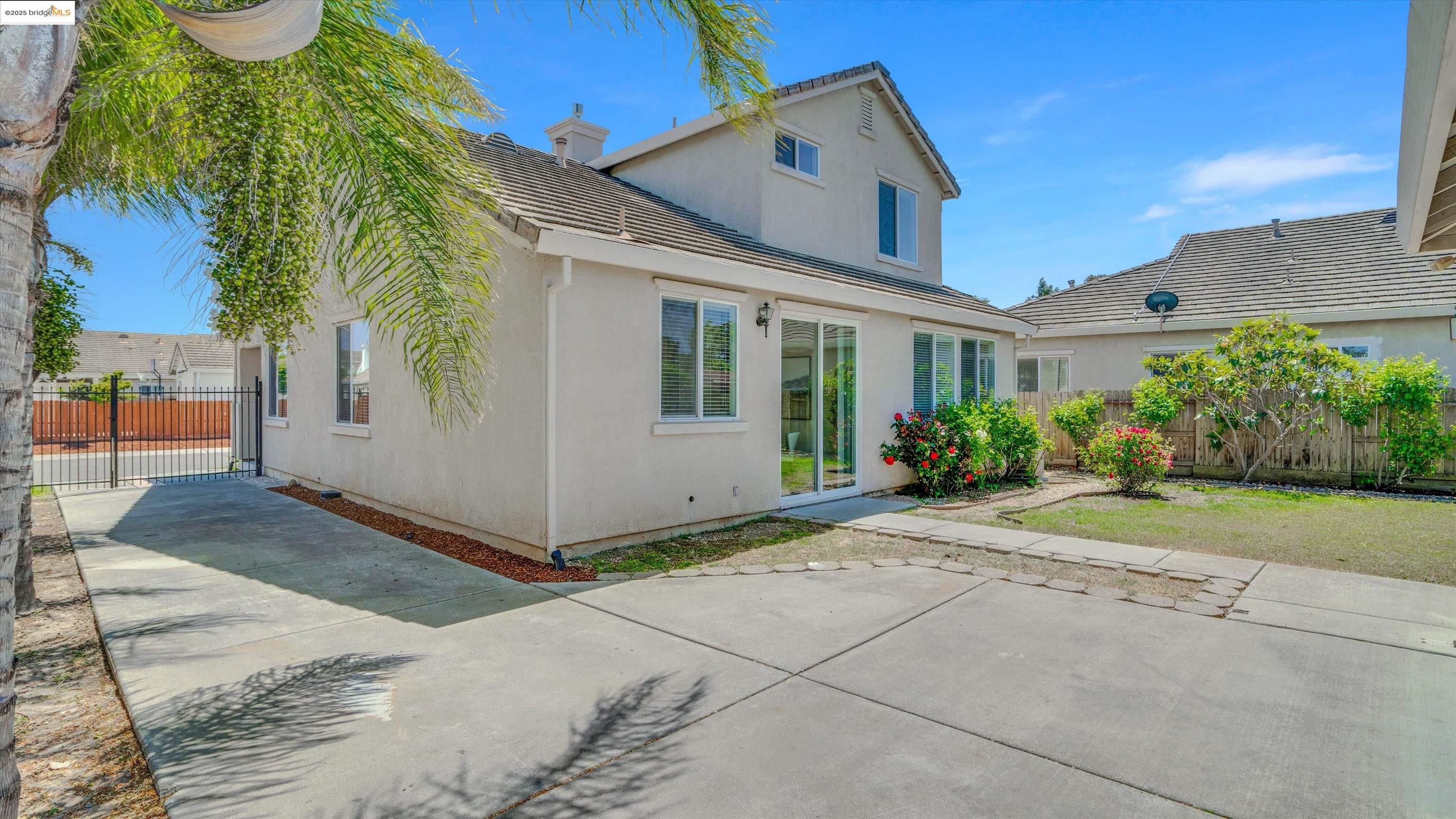 1740 Newark Ln