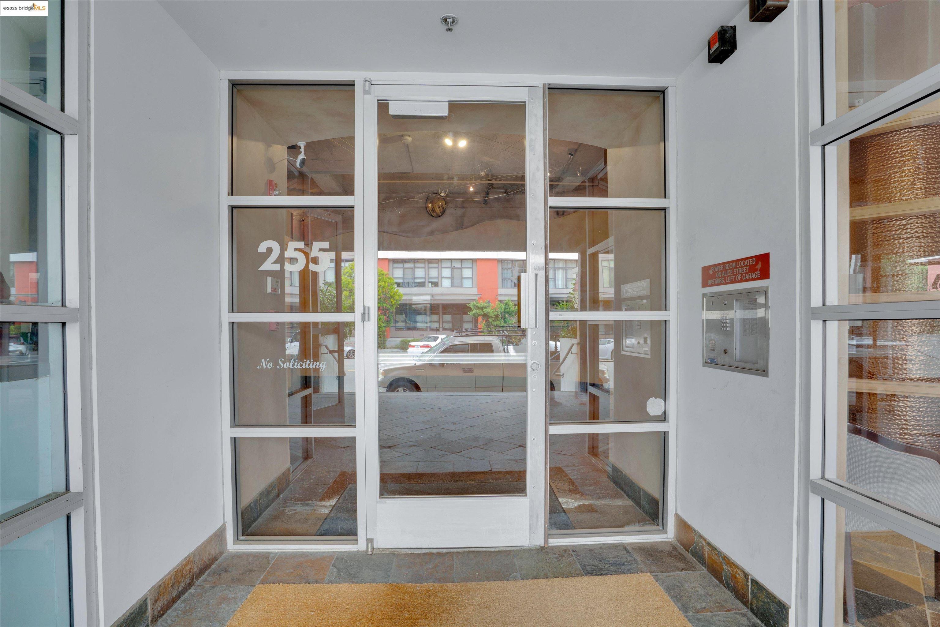 255 3Rd St # 208
