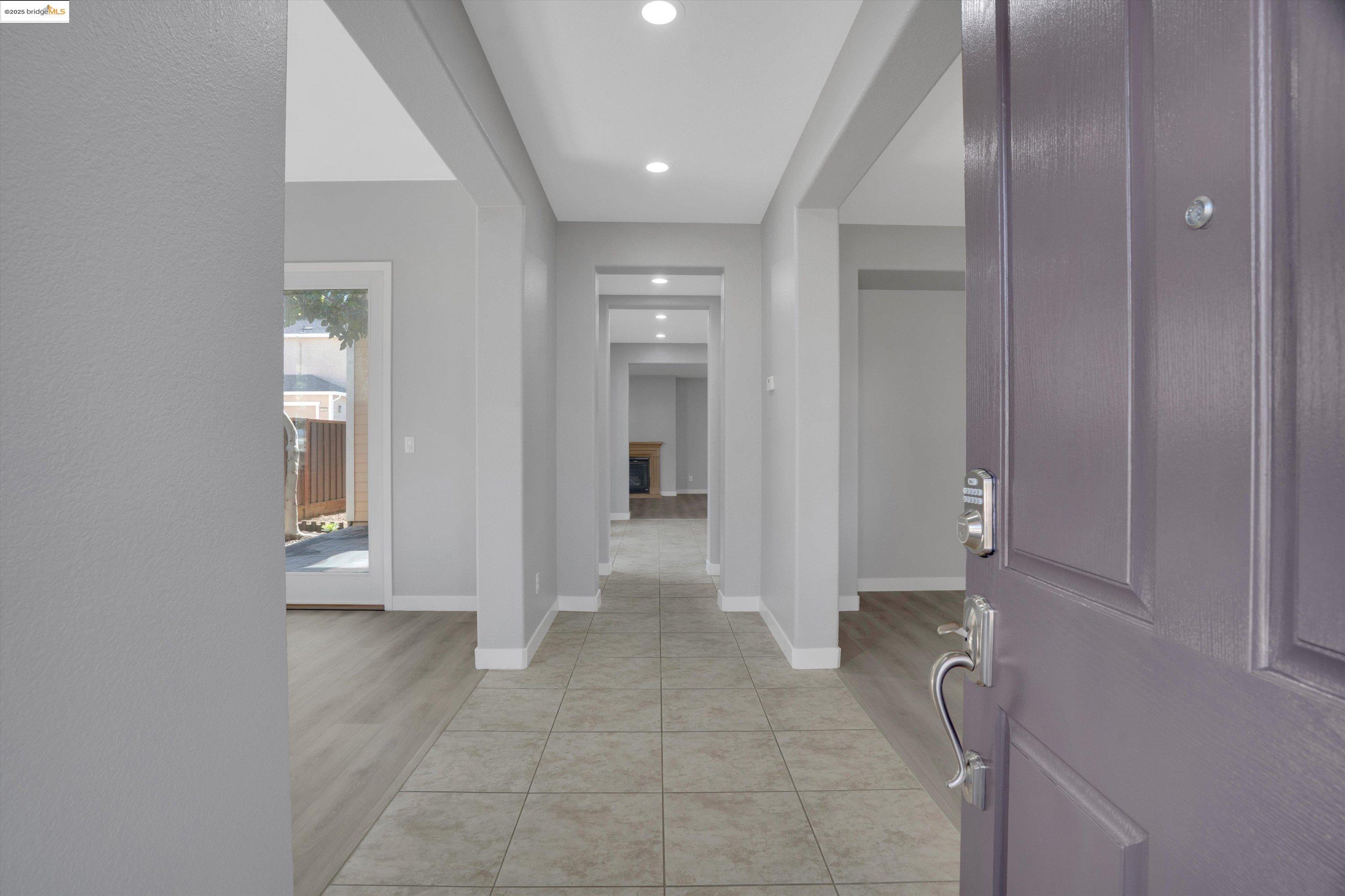 1002 Flagship Dr