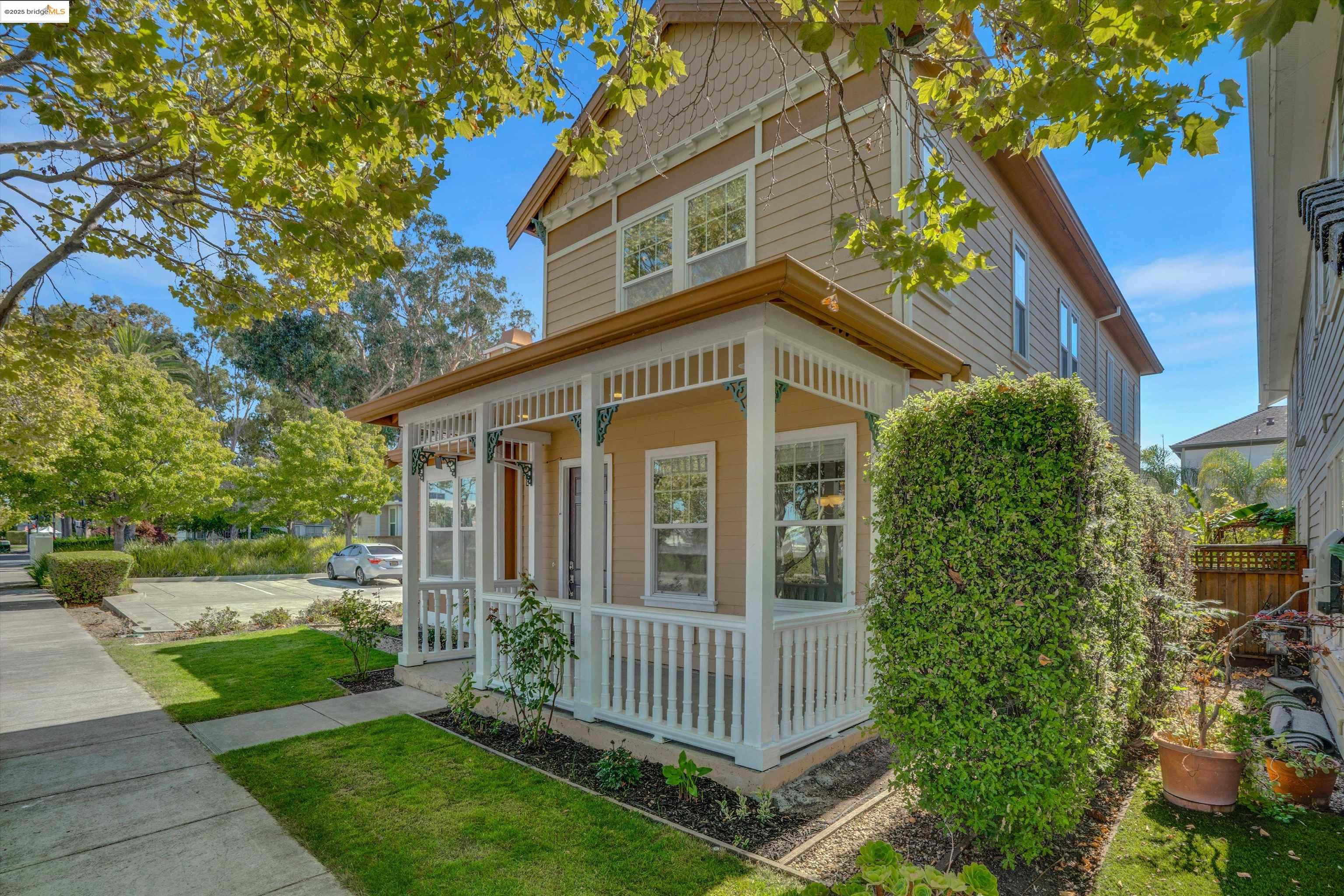 1002 Flagship Dr