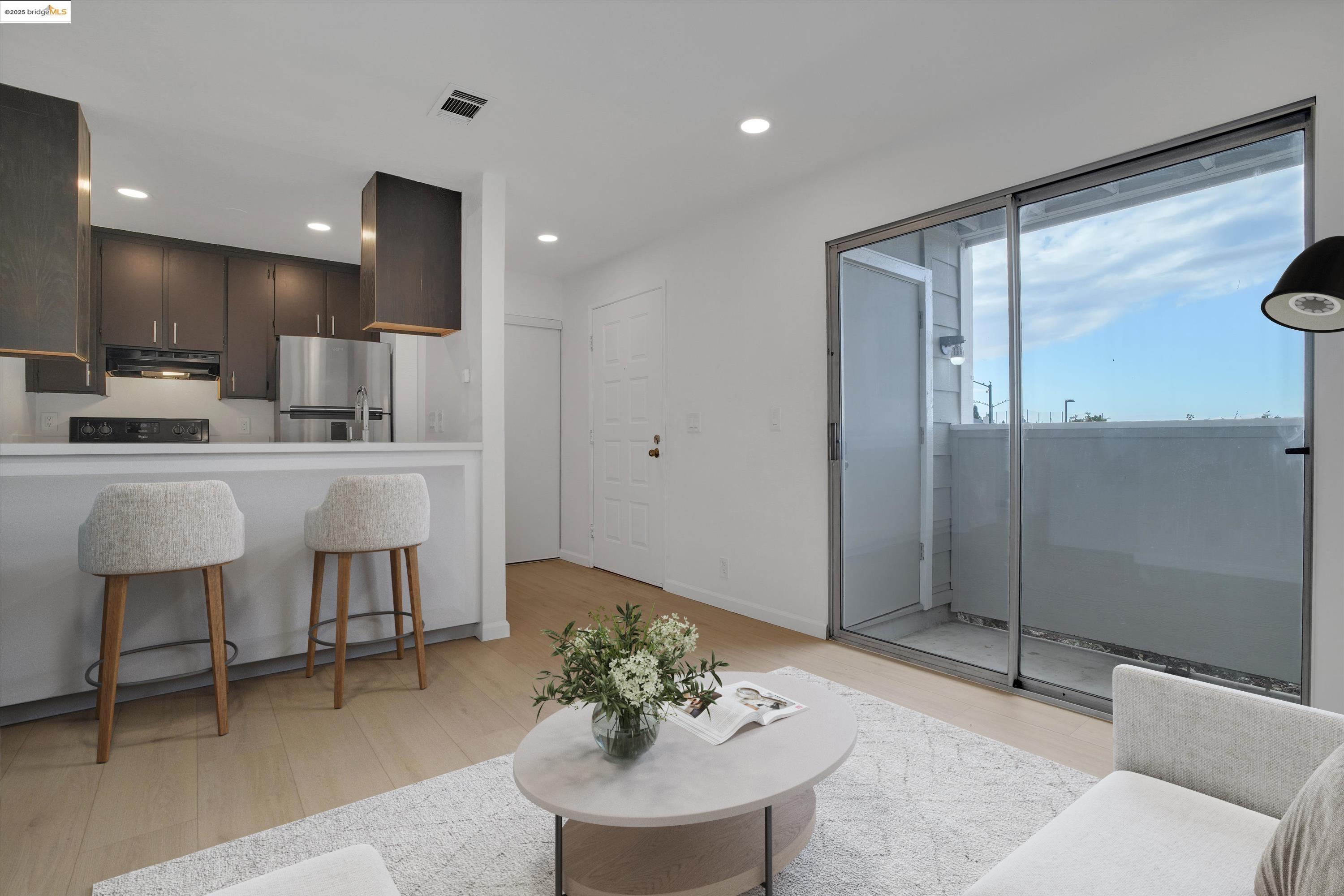 29621 Red Oak Ct # 6