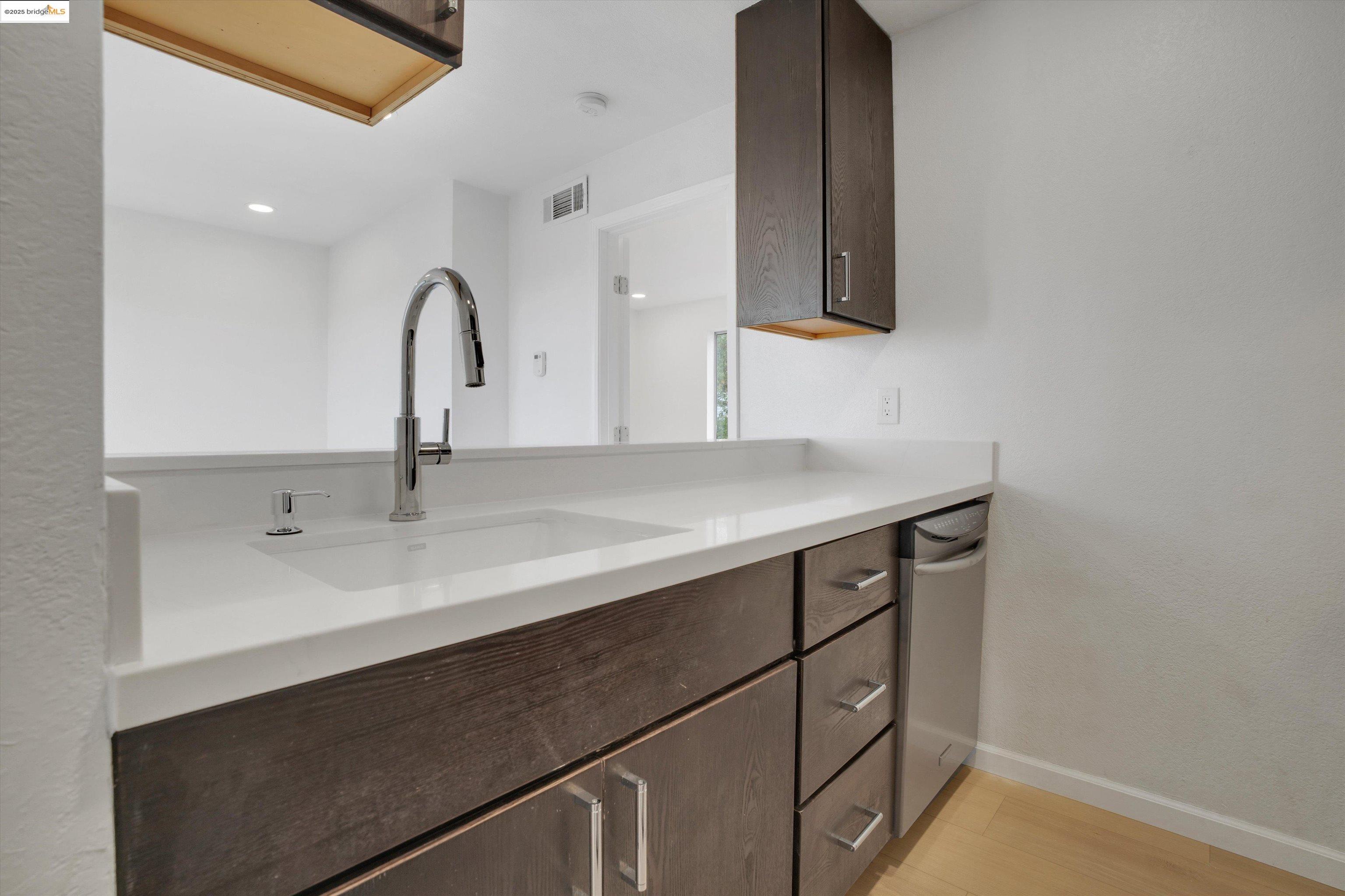 29621 Red Oak Ct # 6