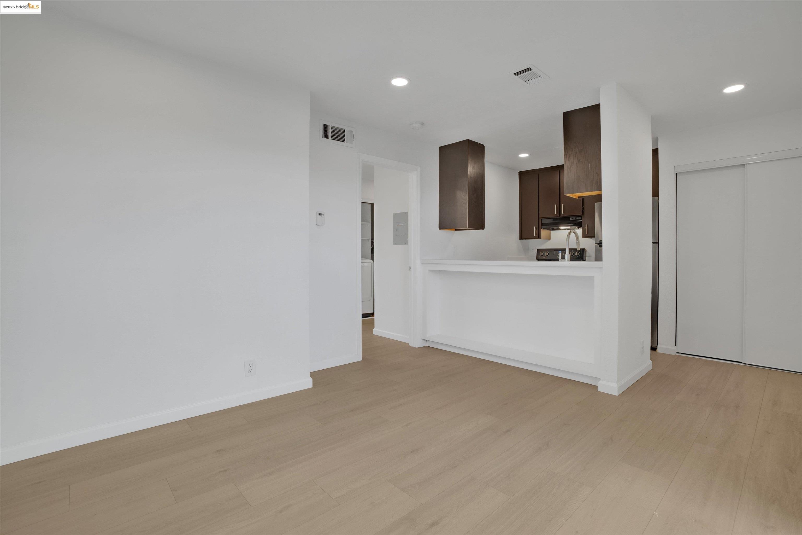 29621 Red Oak Ct # 6