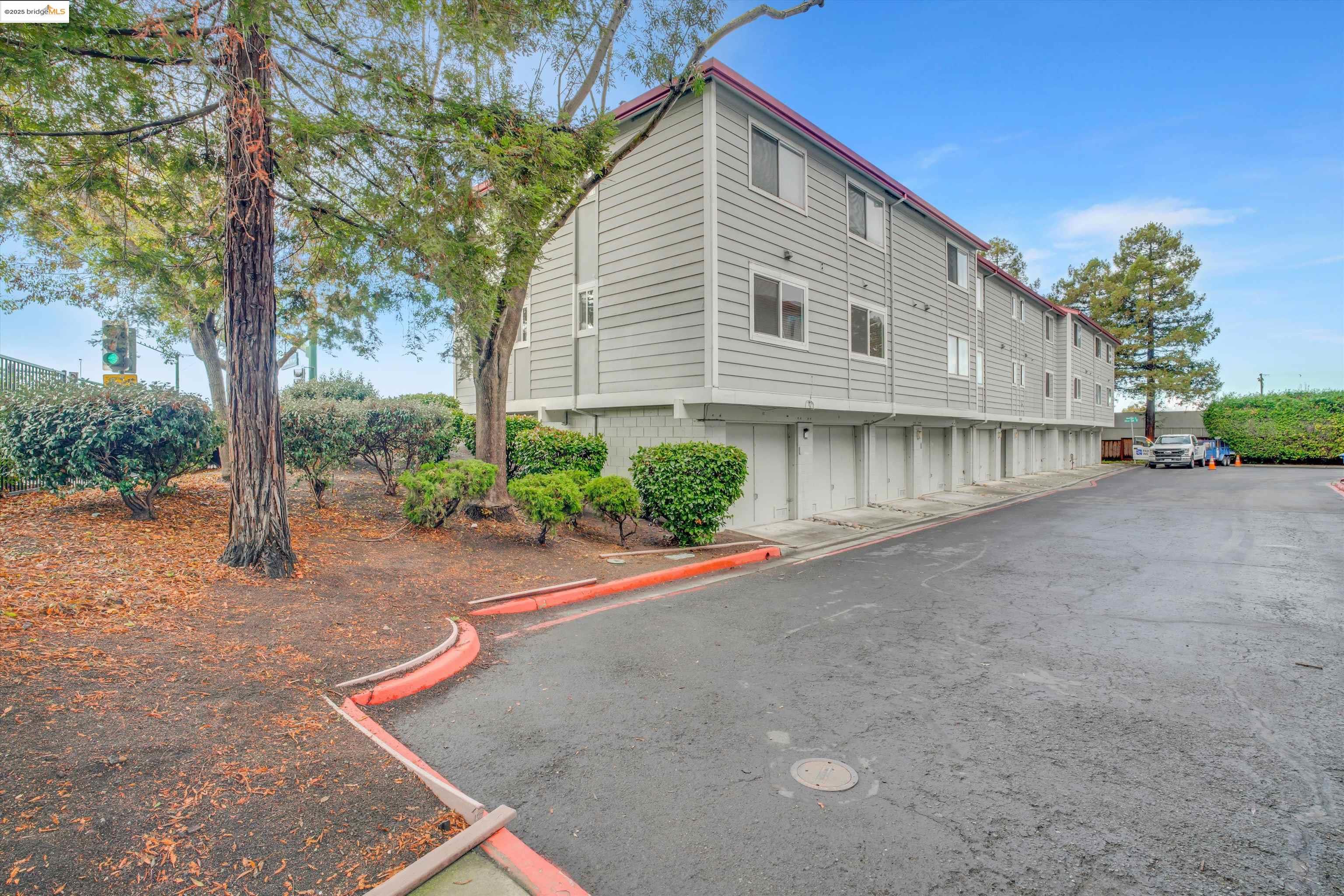 29621 Red Oak Ct # 6