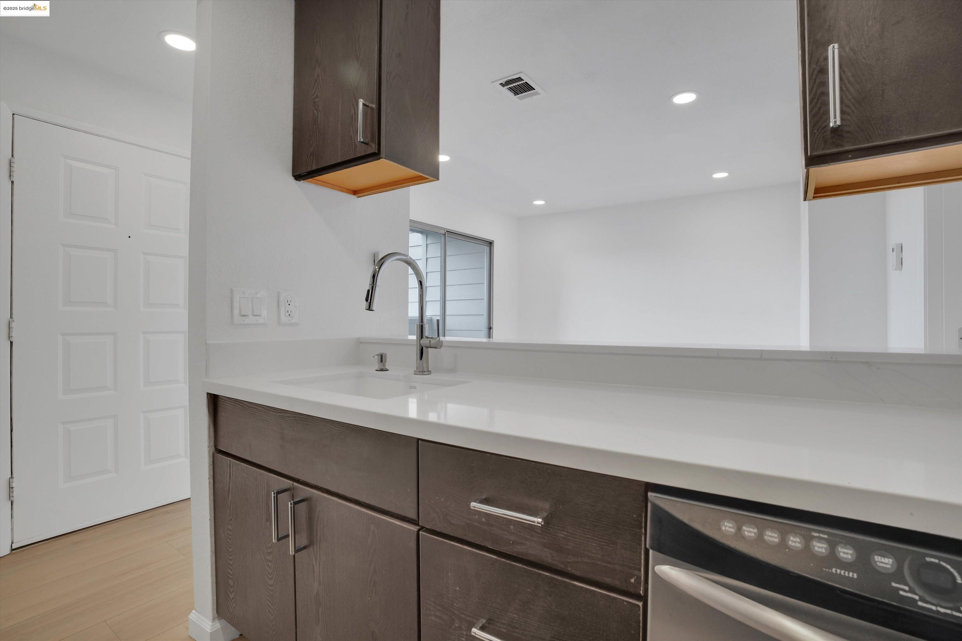 29621 Red Oak Ct # 6