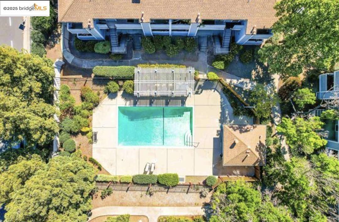 29621 Red Oak Ct # 6