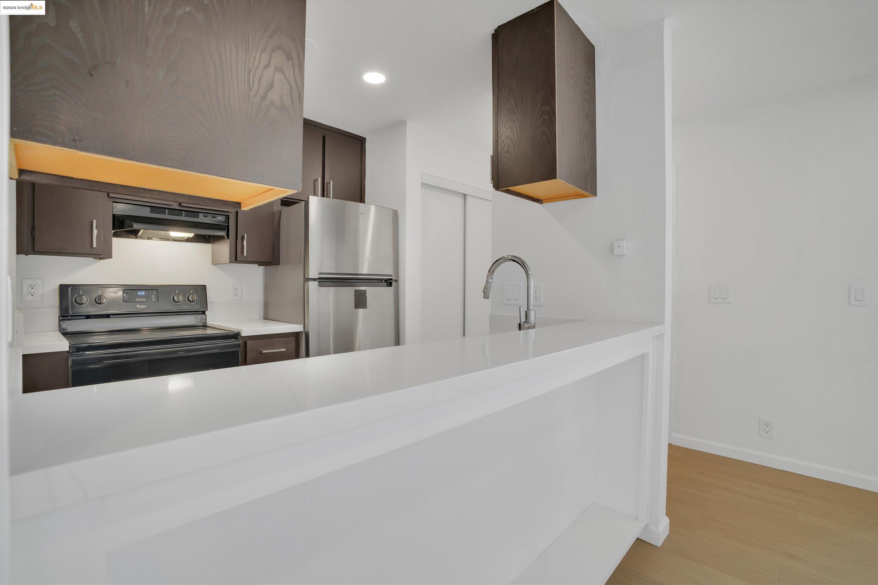 29621 Red Oak Ct # 6