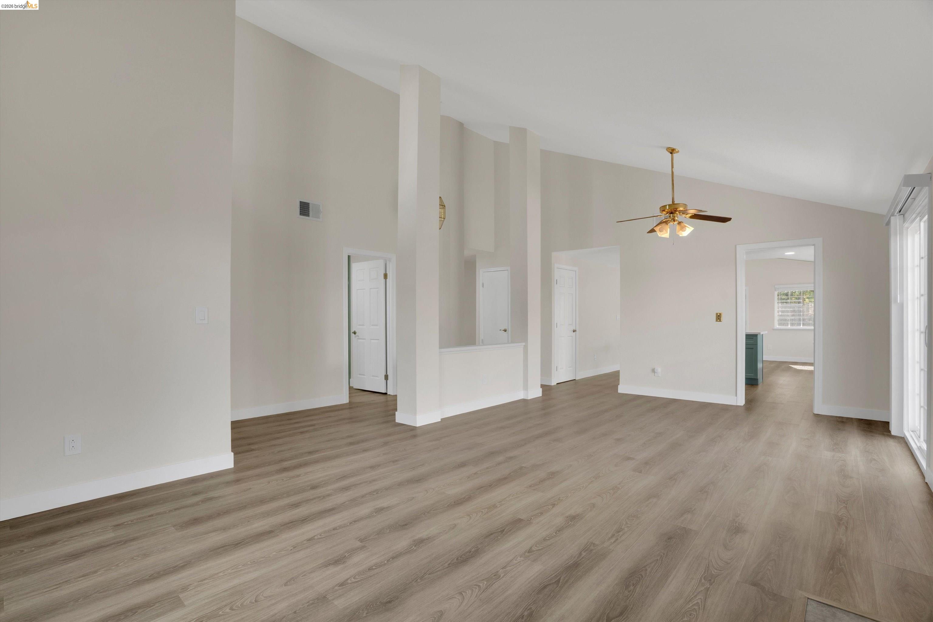 2921 Honeysuckle Cir