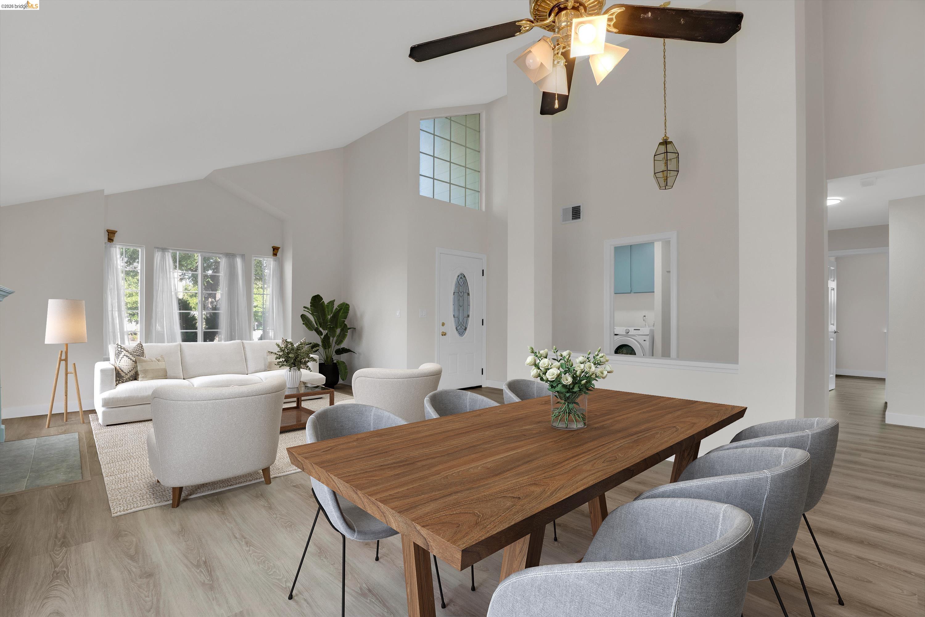 2921 Honeysuckle Cir