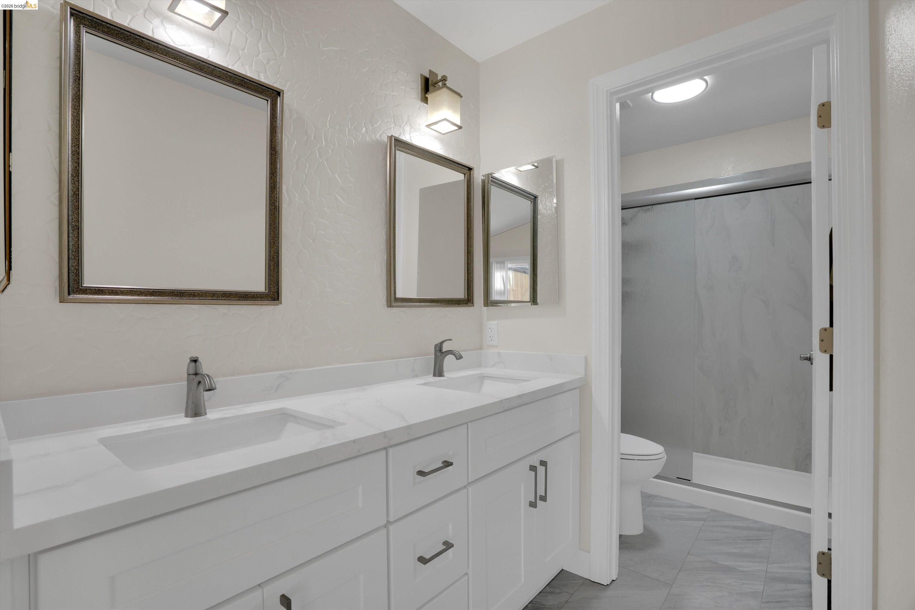 2921 Honeysuckle Cir