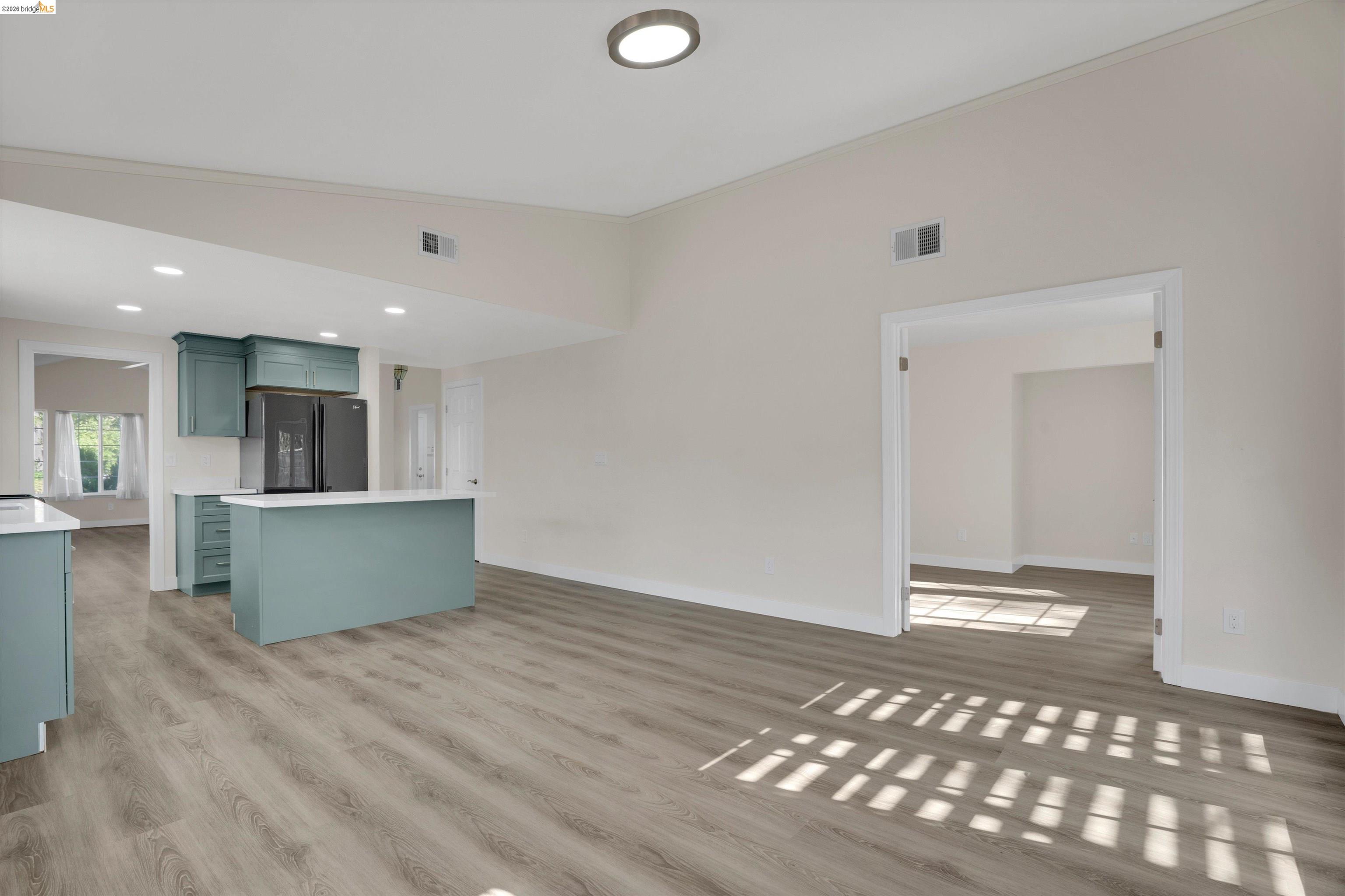 2921 Honeysuckle Cir