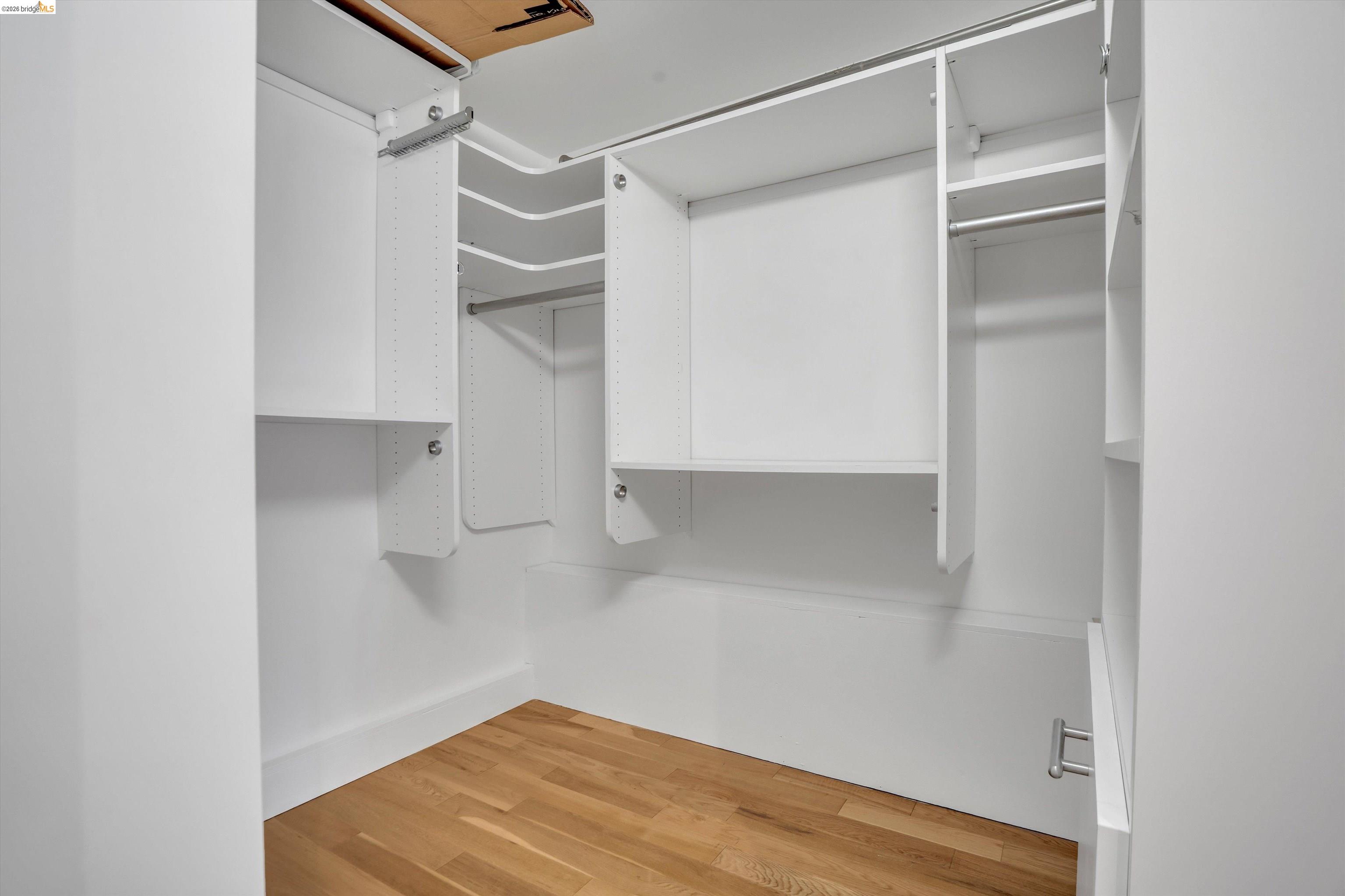 6118 California St