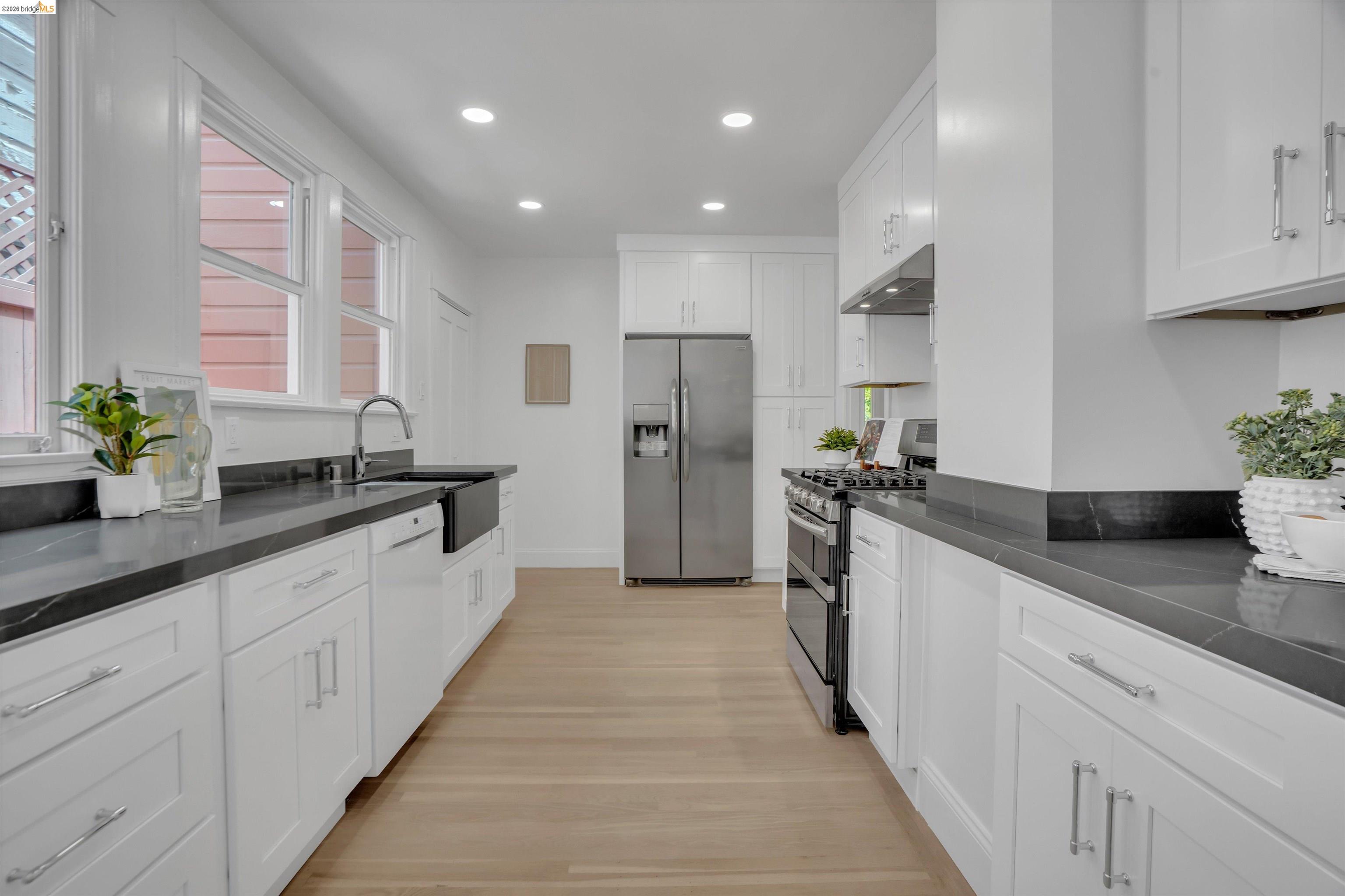 2312 35Th Ave